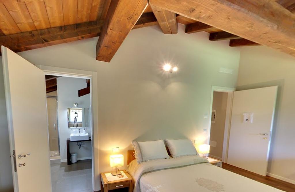 קלדררה די רנו Locanda Del Toro מראה חיצוני תמונה